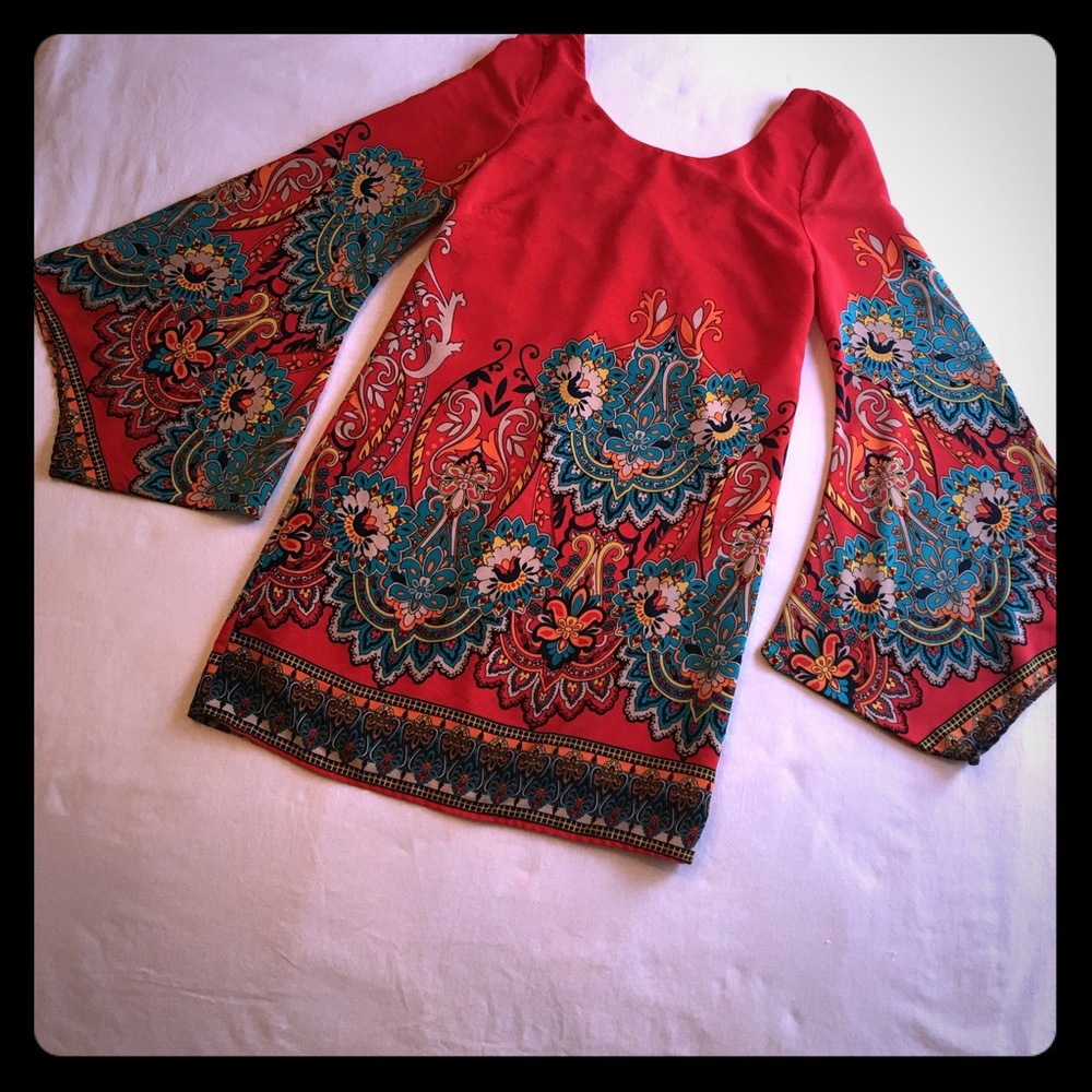 Brilliantly colored Yahada Tunic Top